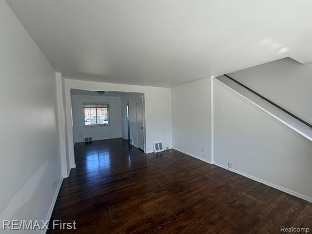 23109 Edsel Ford Ct - Photo 2 of 9