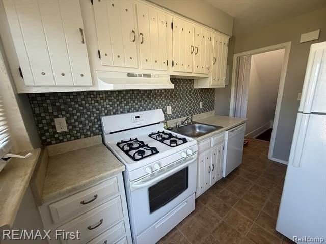 23109 Edsel Ford Ct - Photo 4 of 9