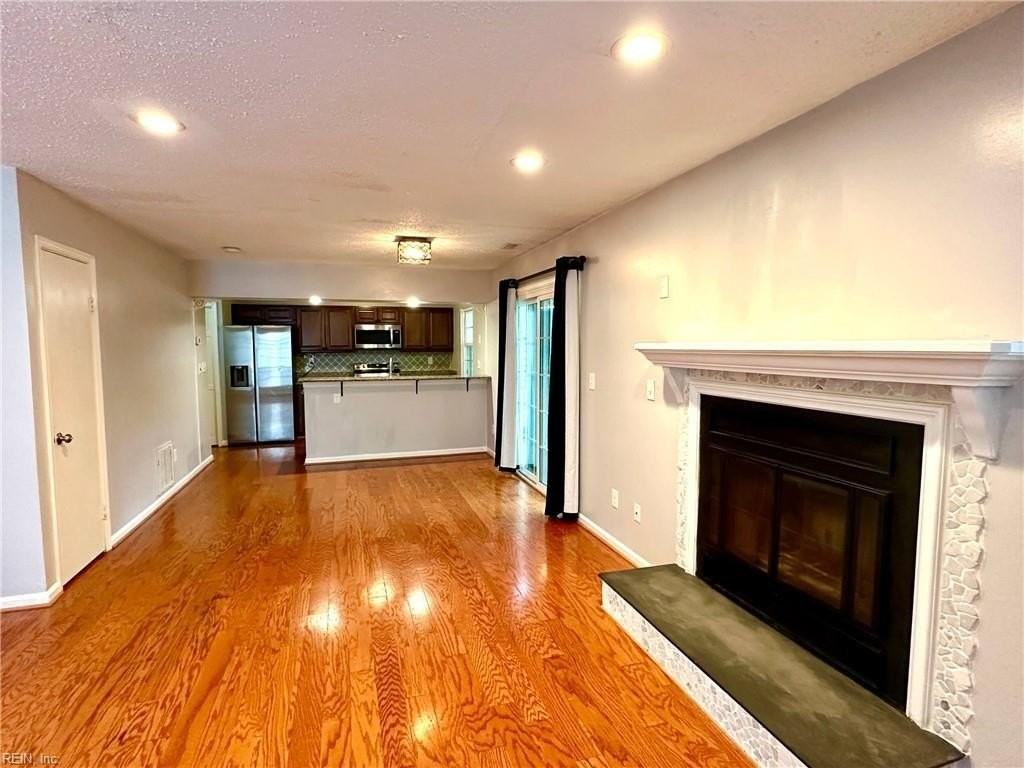 4510 Genoa Cir - Photo 6 of 27
