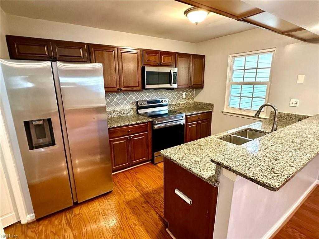 4510 Genoa Cir - Photo 7 of 27