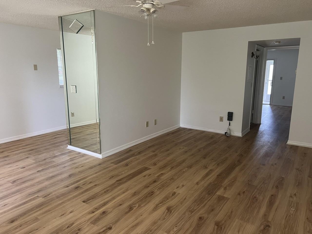 98 Spring Lake Dr #103 - Photo 5 of 11
