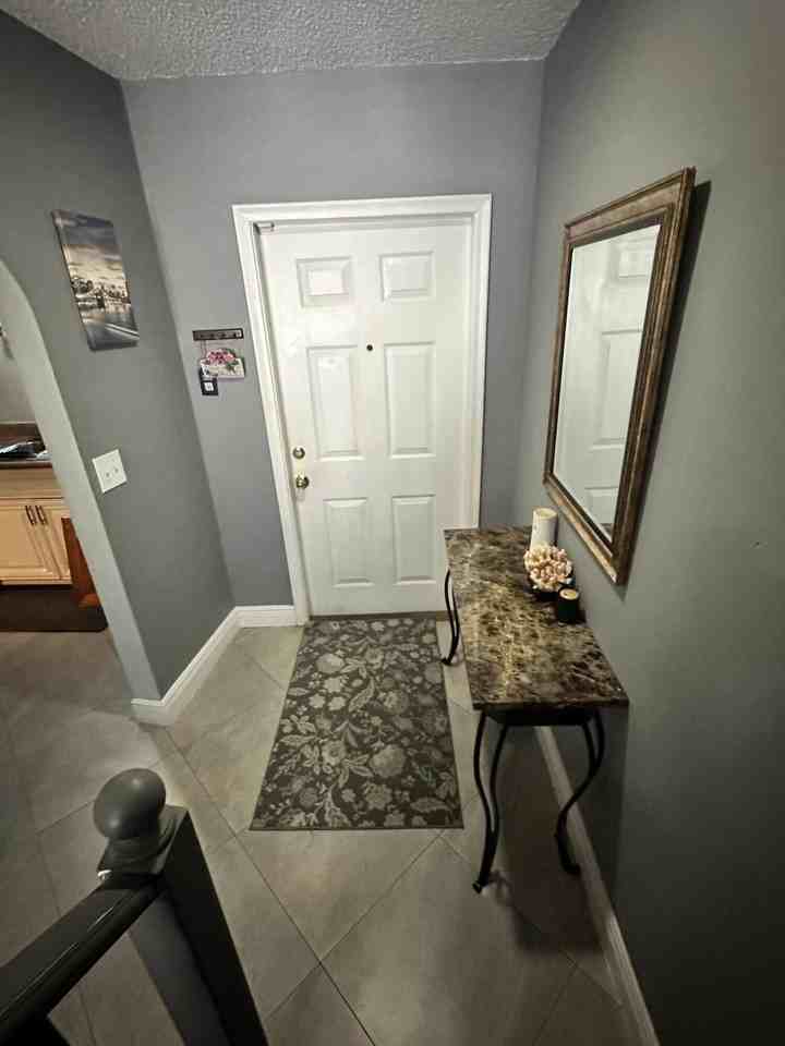 12737 Westhampton Cir - Photo 2 of 15