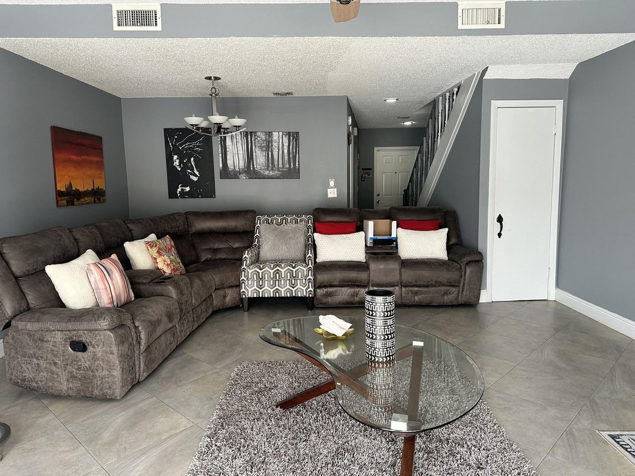 12737 Westhampton Cir - Photo 4 of 15