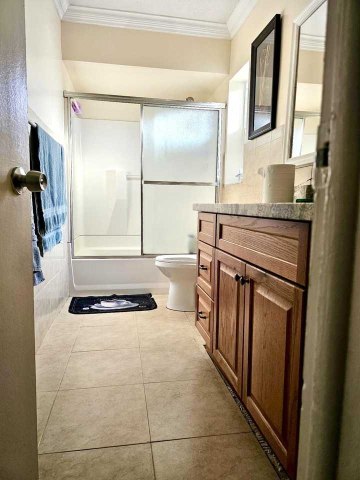 6410 Kimberly Blvd - Photo 6 of 11