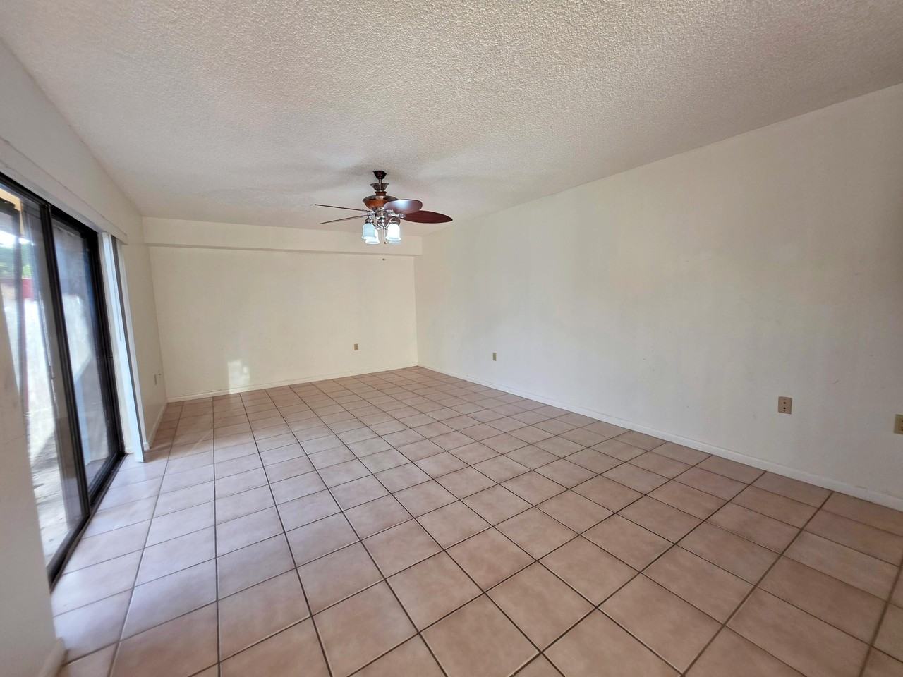 832 Blue Ridge Cir - Photo 2 of 11