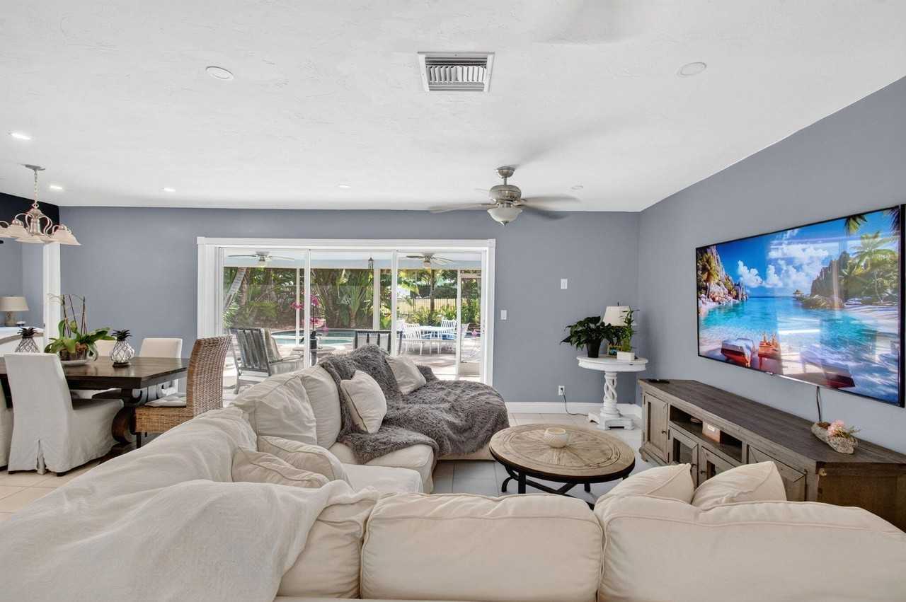 254 Nw 6th Ave - Photo 4 of 50