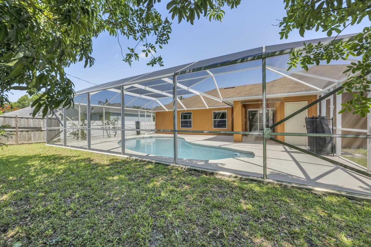 5075 Nw Egret Ave - Photo 7 of 49