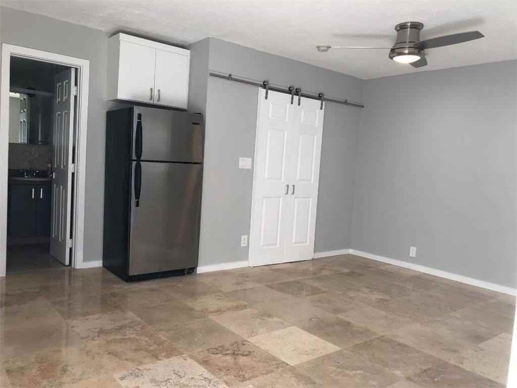 736 Ne 13th Ct #17 - Photo 7 of 11