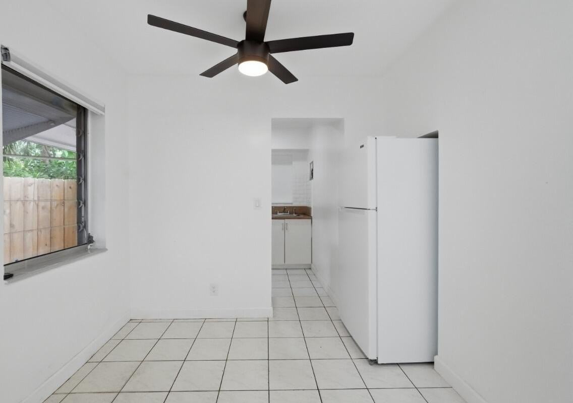 1201 N Victoria Park Rd #1203 - Photo 6 of 16
