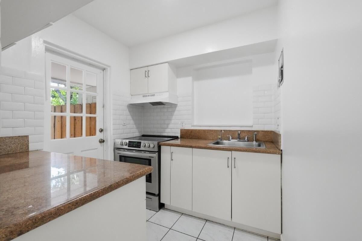 1201 N Victoria Park Rd #1203 - Photo 7 of 16