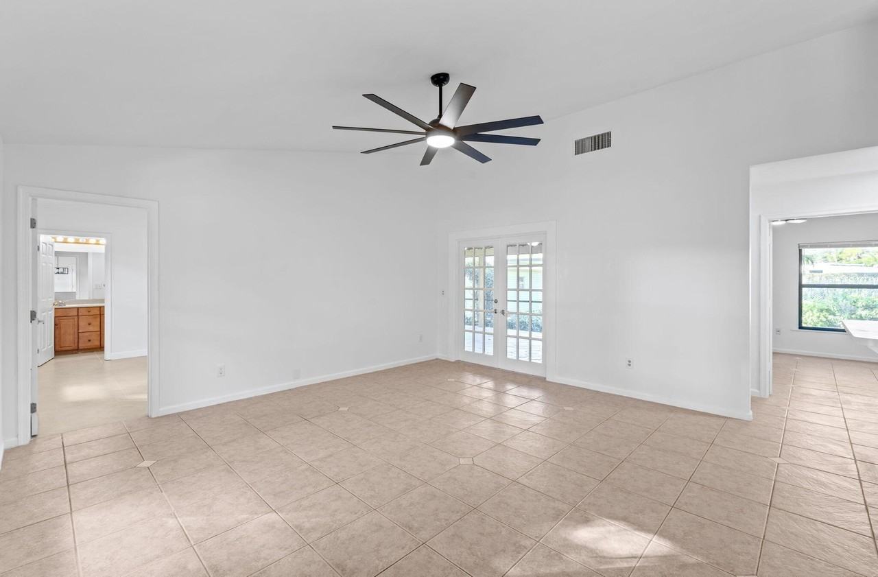 11989 Persimmon Blvd - Photo 6 of 50