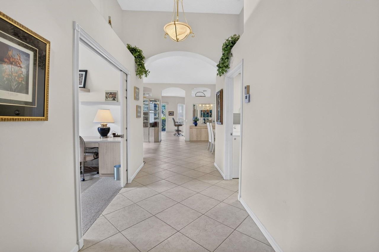 7625 Las Cruces Ct - Photo 4 of 50
