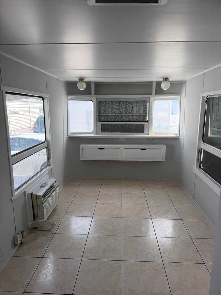 821 Sw 1st Ct - Photo 7 of 8