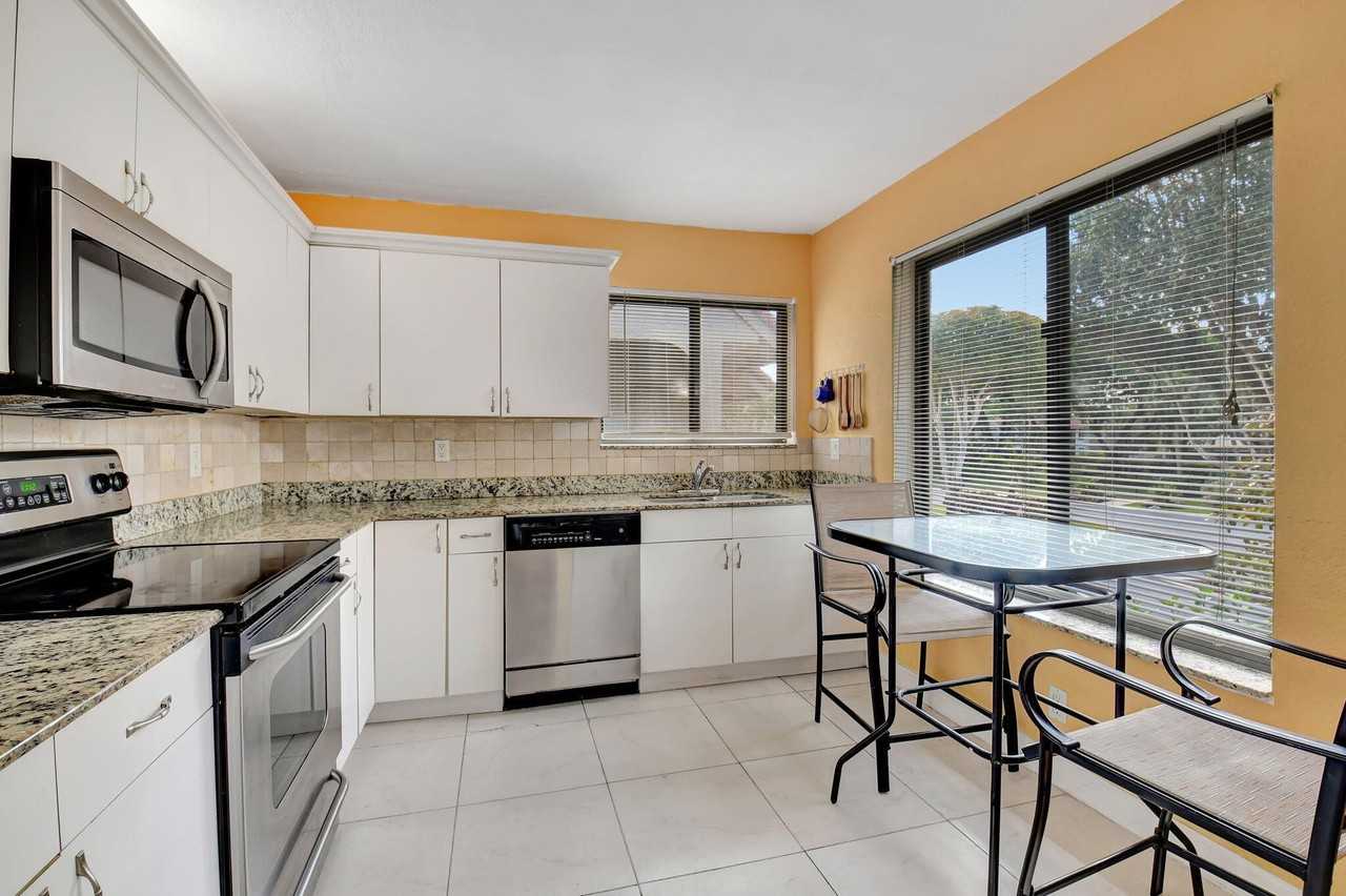 5715 Fairway Park Dr #201 - Photo 3 of 37