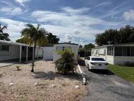 5504 Lagoon Dr - Photo 1 of 1