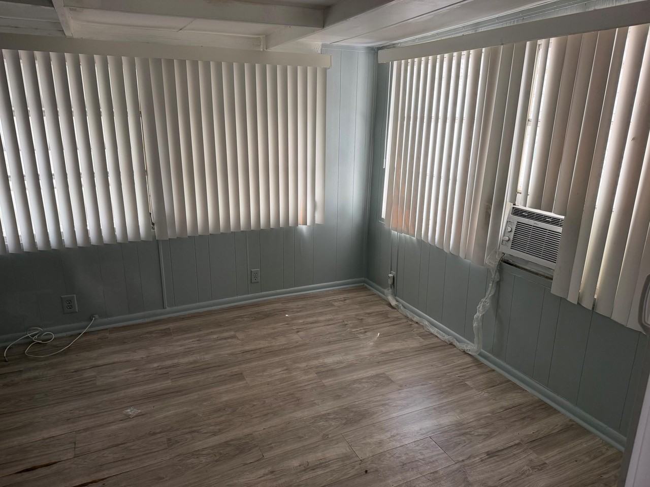 5504 Lagoon Dr - Photo 5 of 12