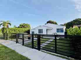 2733 Sw 15th St - Photo 1 of 1