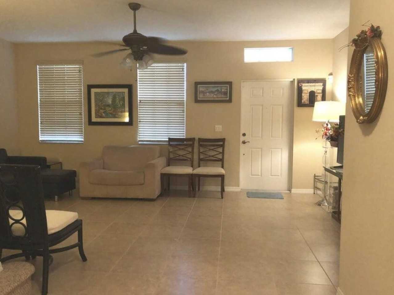 2450 Se Union Park Dr - Photo 2 of 10