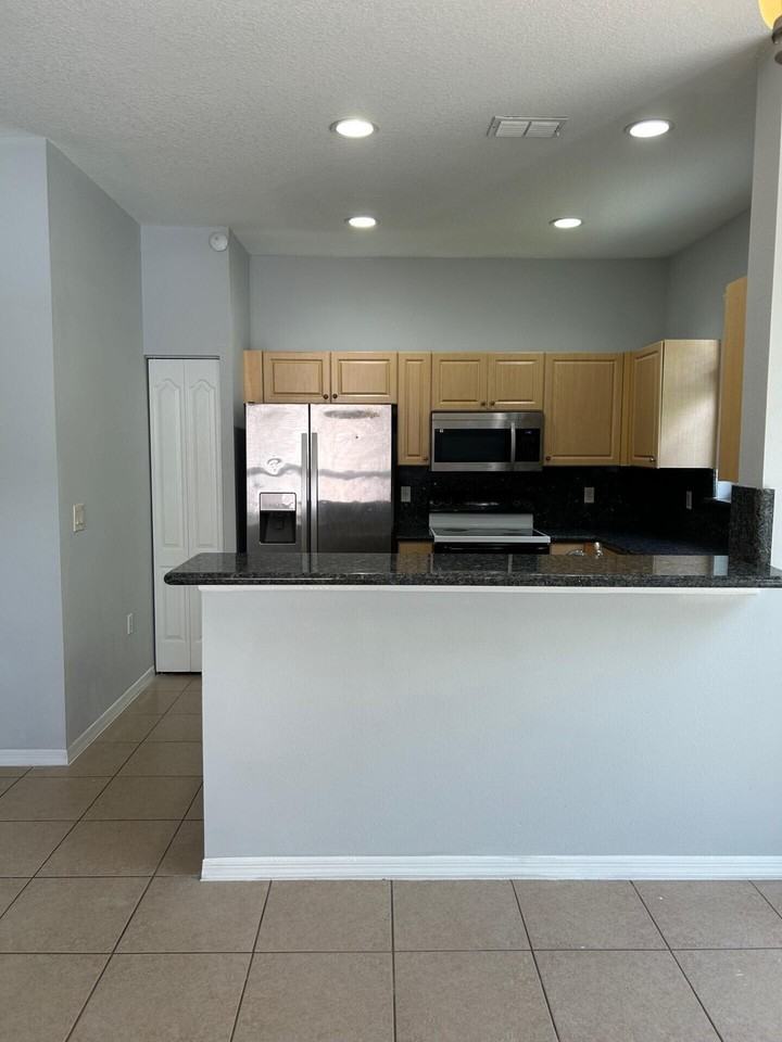 1412 Seminole Palms Dr - Photo 6 of 24
