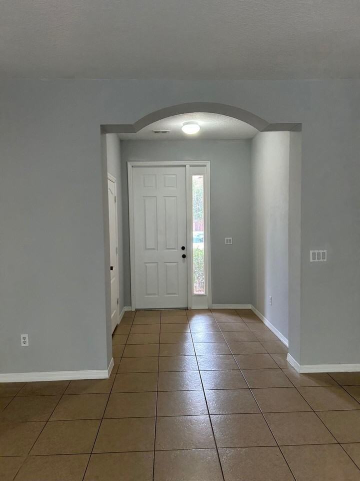 1412 Seminole Palms Dr - Photo 7 of 24