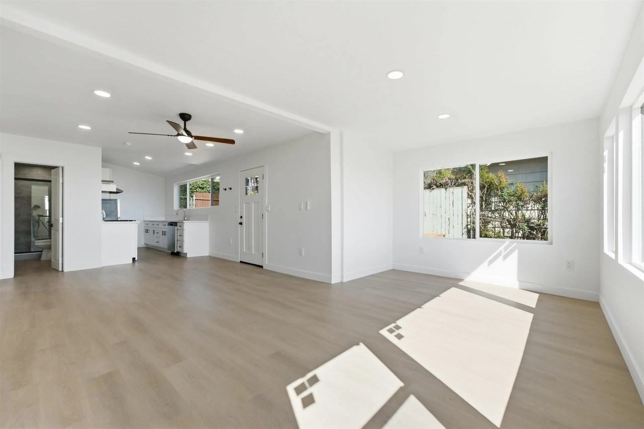 2844 State St - Photo 3 of 18