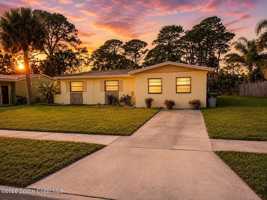 featured image of 1070 Lee Ave