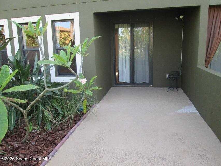 766 Ventura Dr - Photo 2 of 10