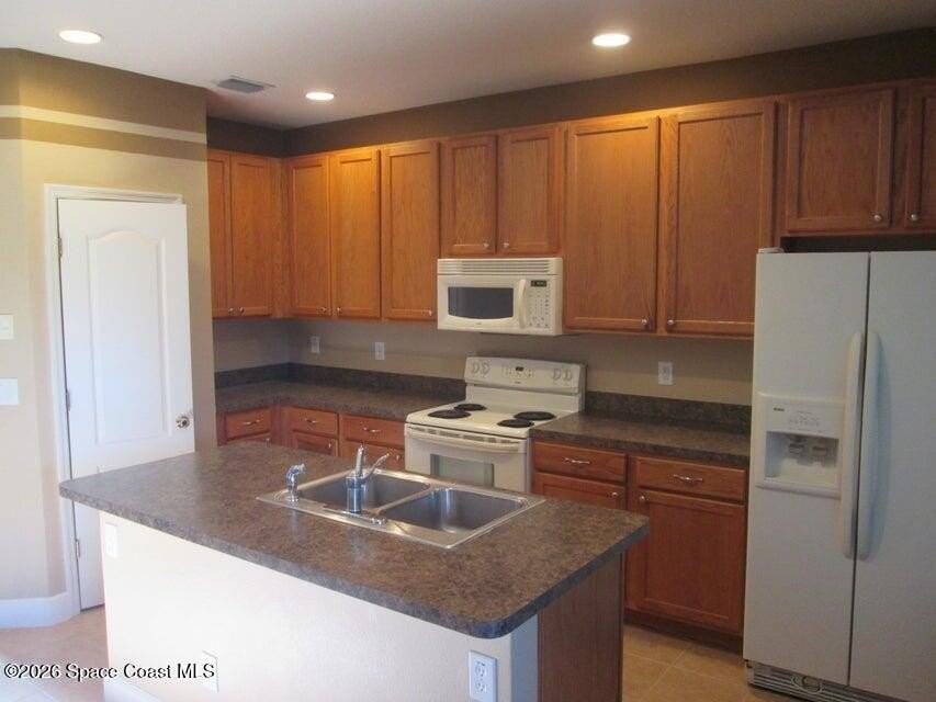 766 Ventura Dr - Photo 5 of 10