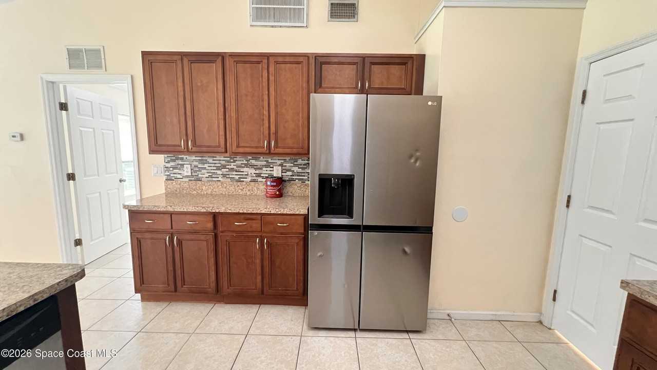 2681 Madden Ave Sw - Photo 7 of 17