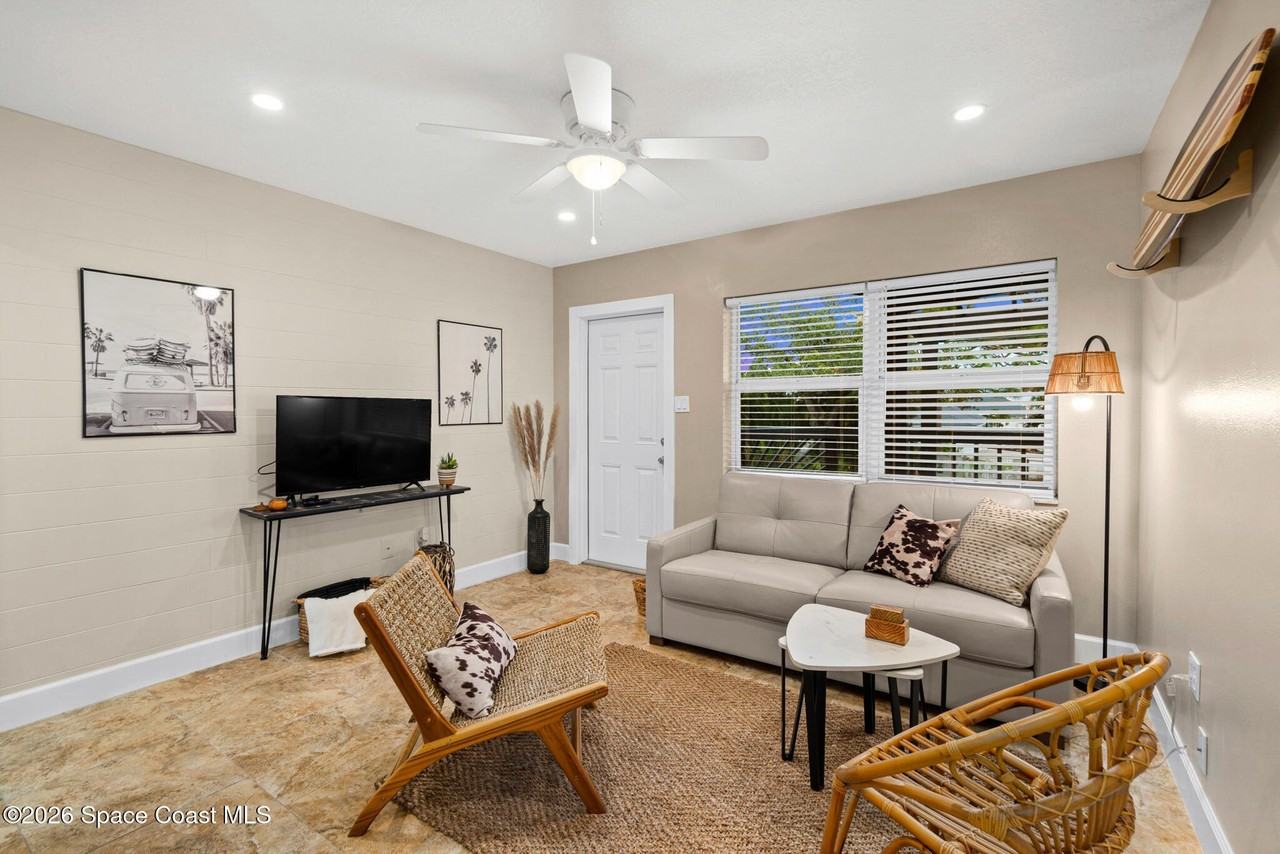 1672 Pineapple Ave #1672 - Photo 7 of 13