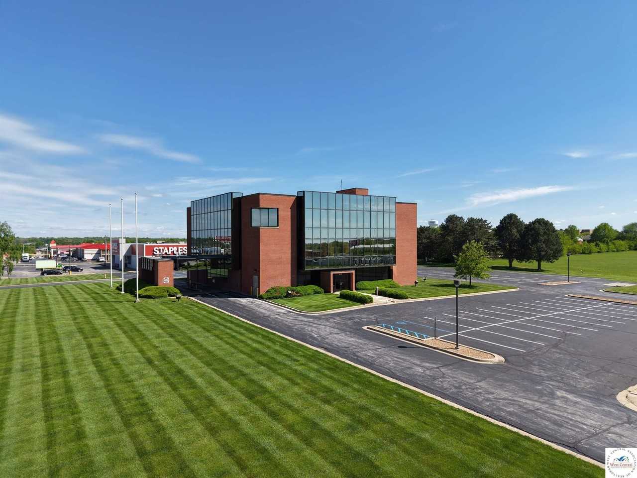 3615 W Broadway Blvd - Photo 4 of 17