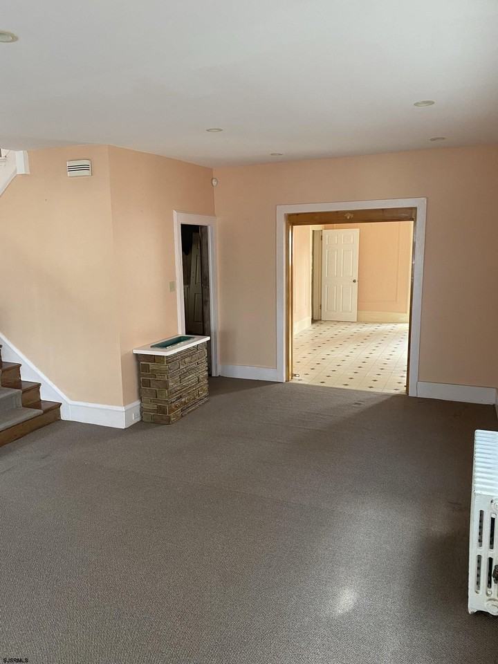 5 N Bartram Ave #B - Photo 5 of 22