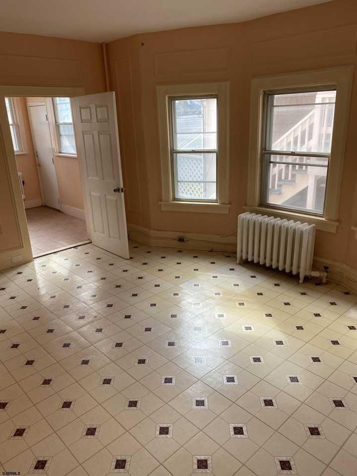 5 N Bartram Ave #B - Photo 6 of 22