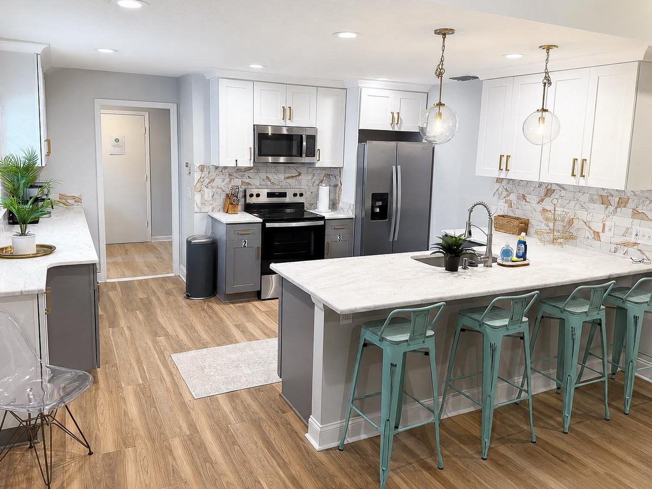 Peachfield Dr - Photo 6 of 26