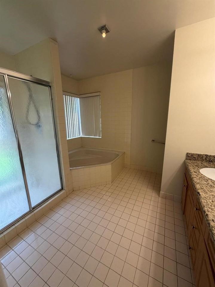 14865 Sw 166th St - Photo 5 of 8