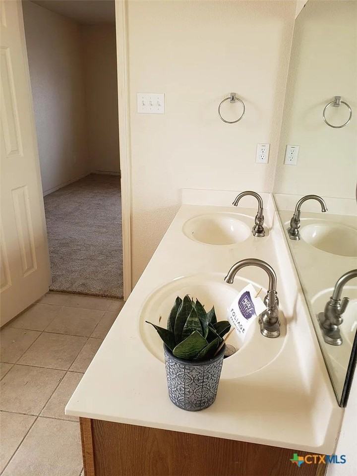 3403 Bull Run Dr - Photo 7 of 11