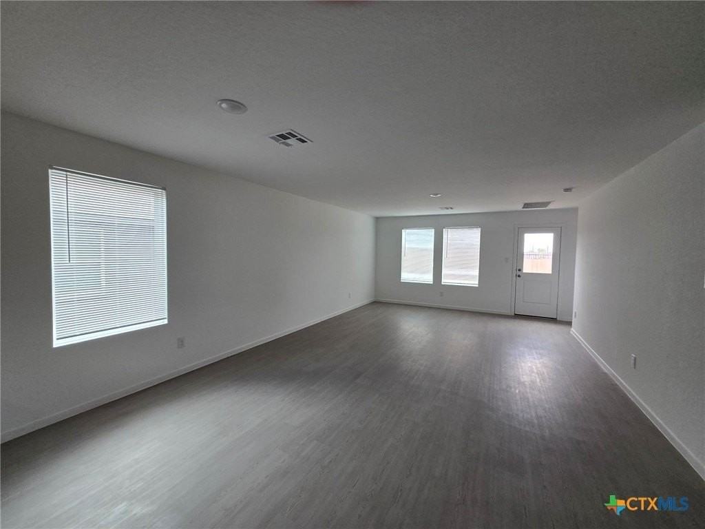 3557 Canyon Rdg - Photo 2 of 12