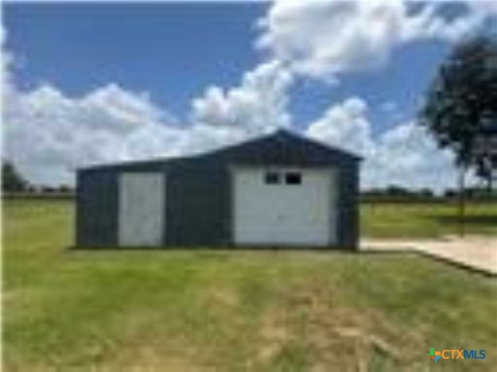 1331 County Road 313 - Photo 3 of 24