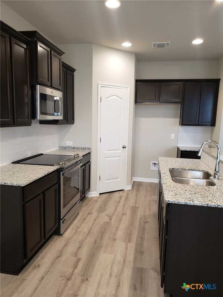 4721 Highmont Dr - Photo 3 of 13