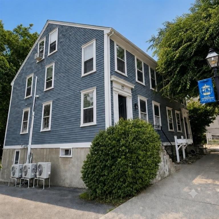 31 King St #33-3 - Photo 2 of 13