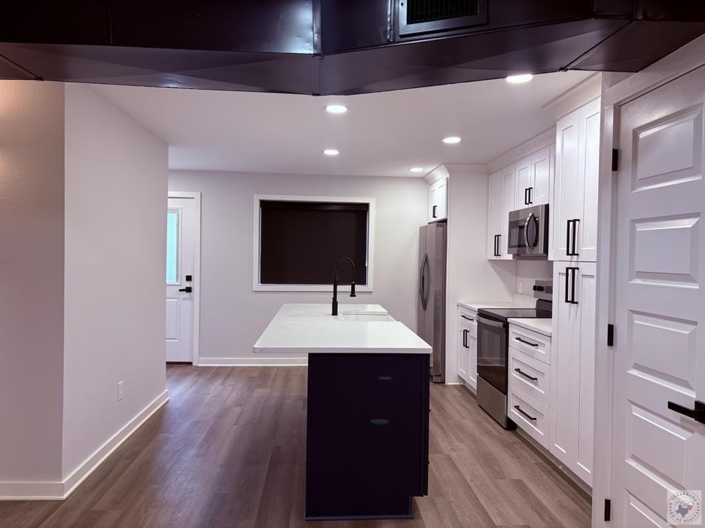 411 Redwater Rd - Photo 3 of 11