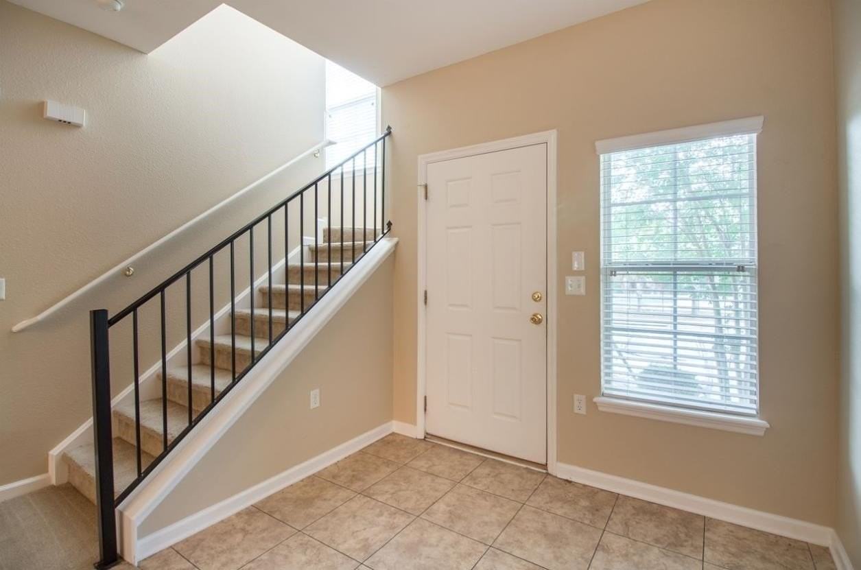 2293 Del Carmel Way - Photo 7 of 22
