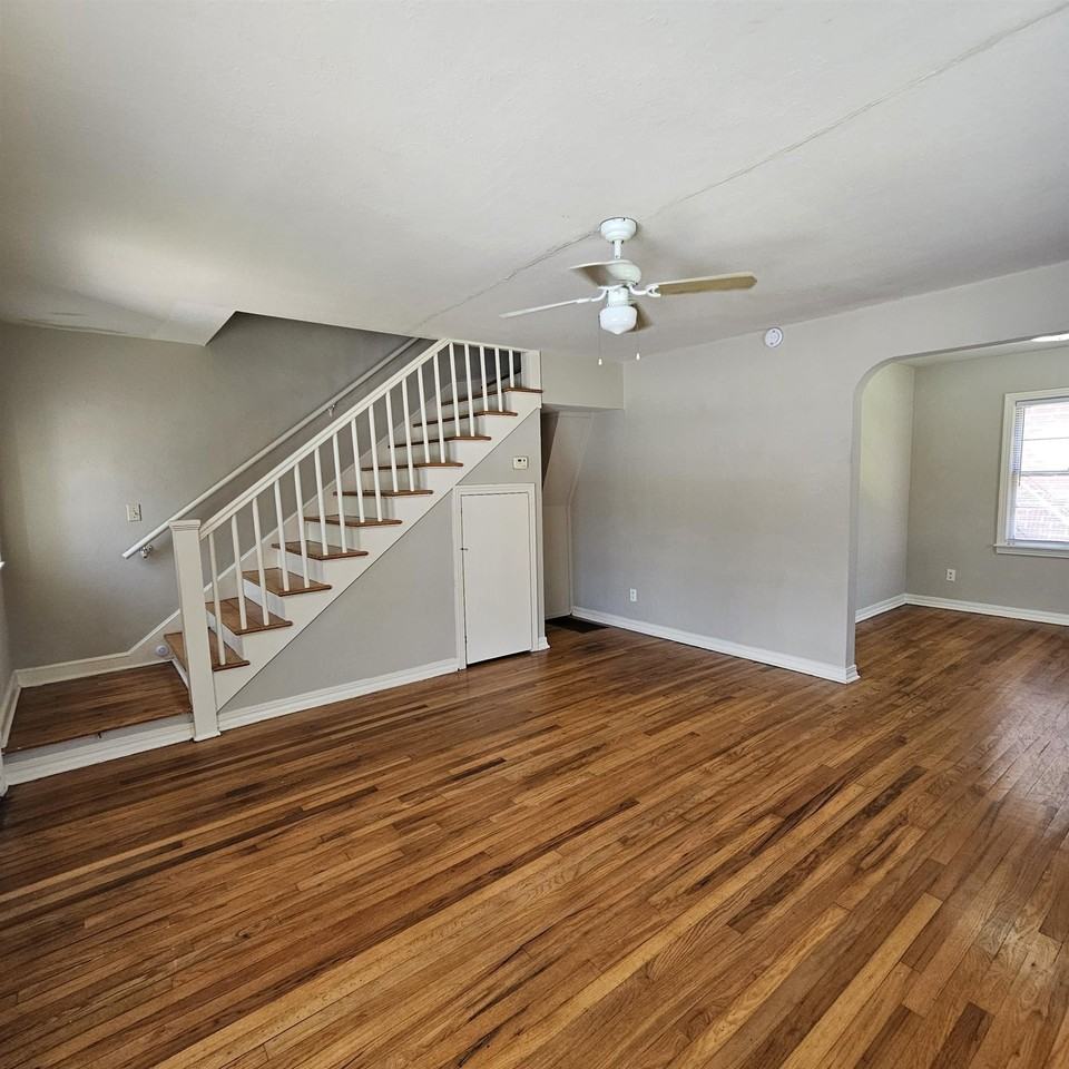 124 S Franklin Blvd - Photo 6 of 24