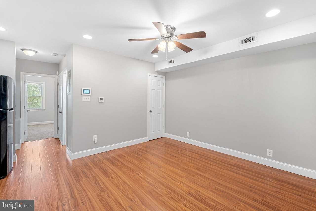834 19th St Ne - Photo 6 of 21