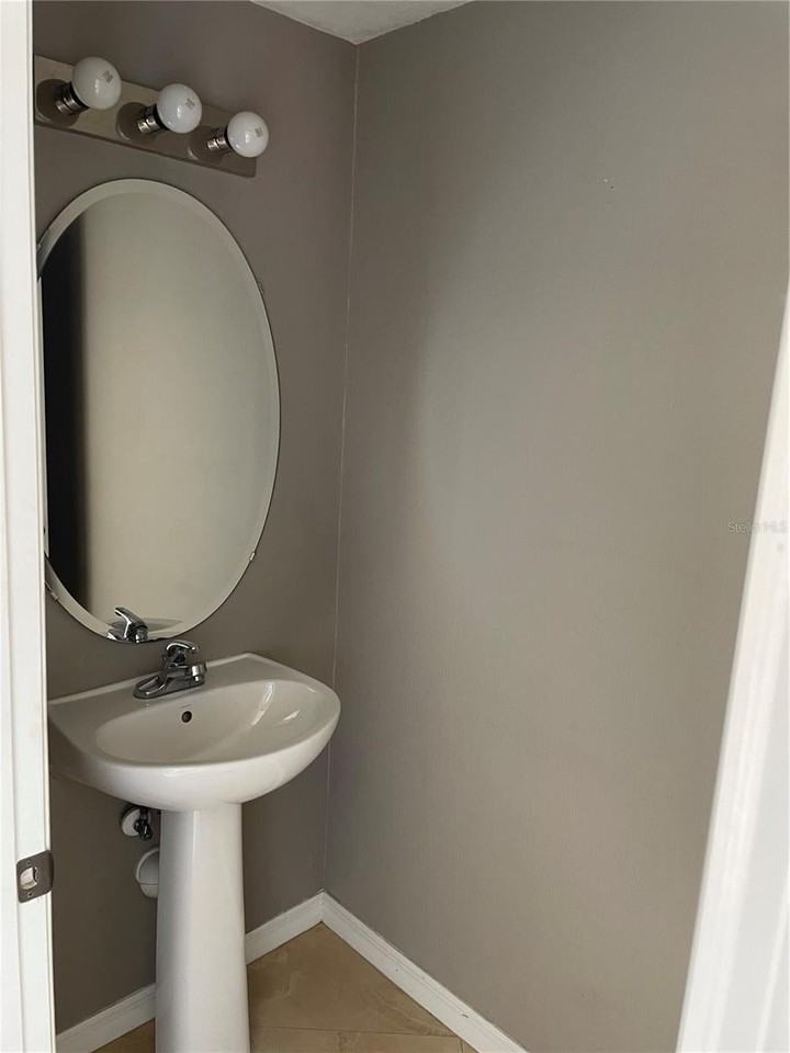 2508 Hassonite St - Photo 5 of 29