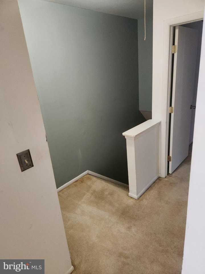 1519 Winterberry Dr - Photo 4 of 14