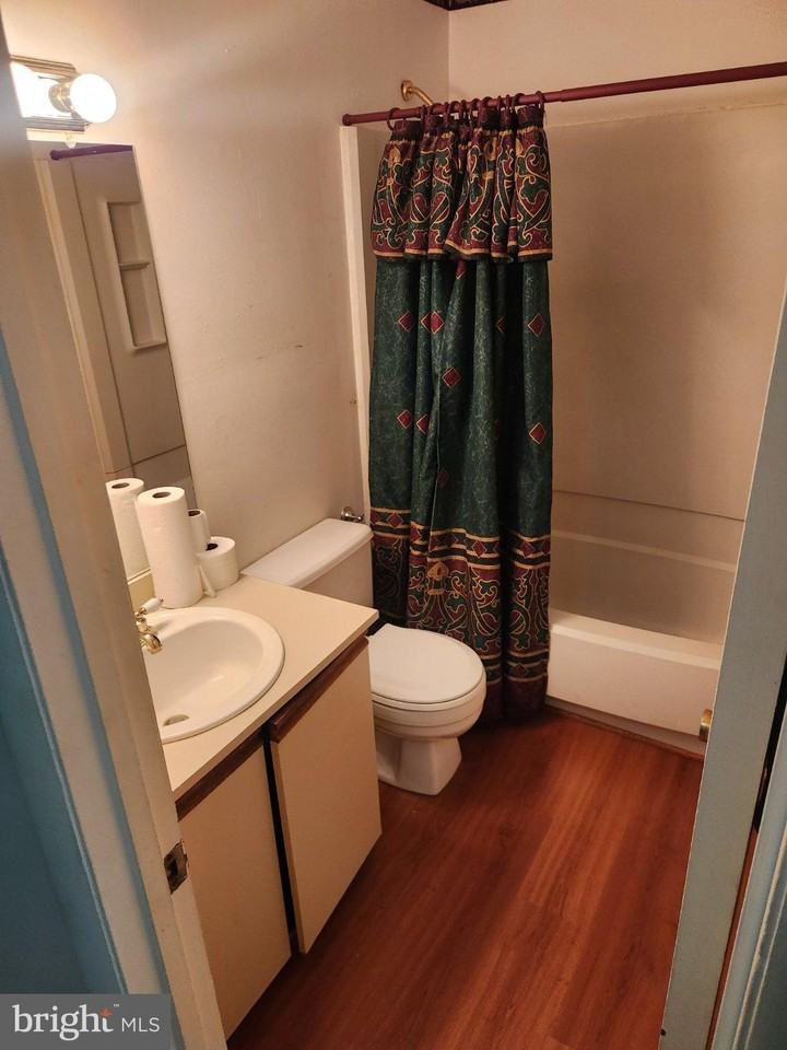 1519 Winterberry Dr - Photo 5 of 14