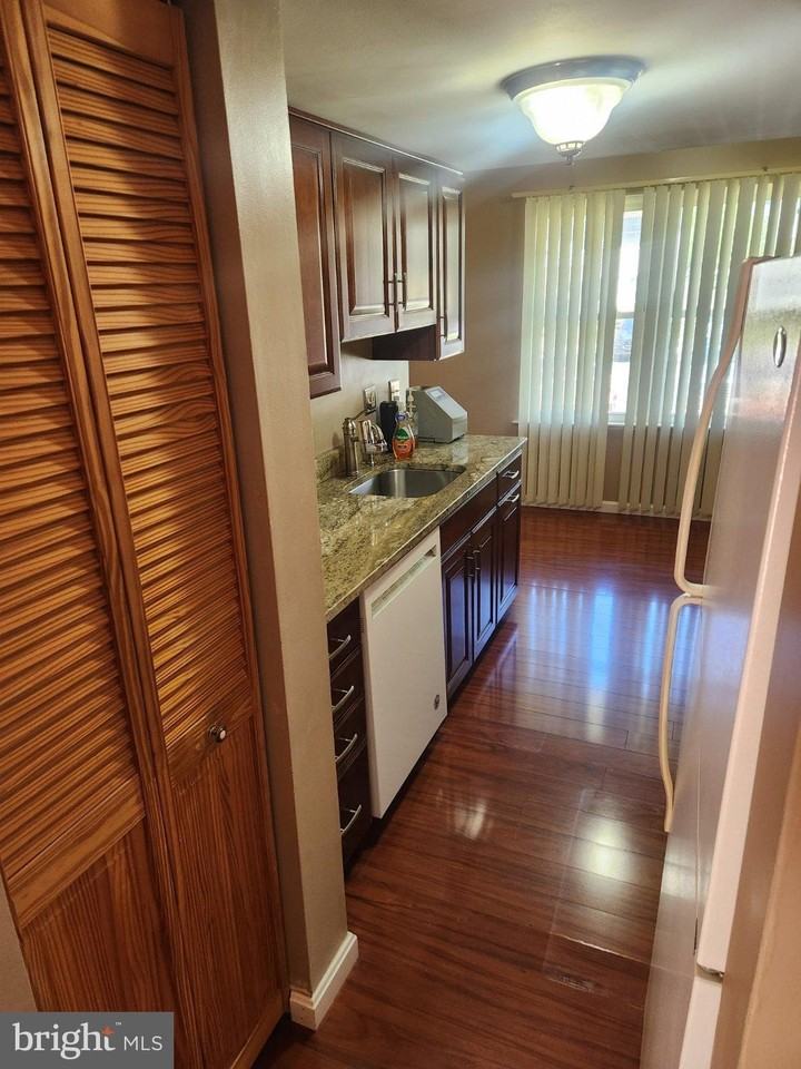 1519 Winterberry Dr - Photo 6 of 14