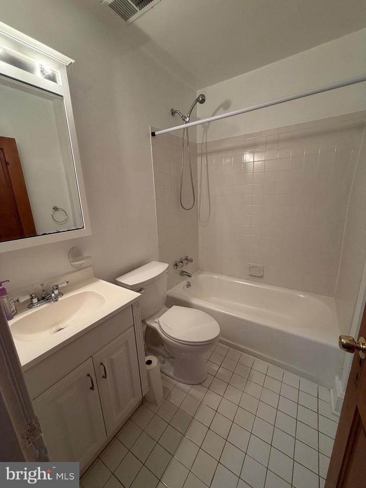 2753 Rayner Ave - Photo 6 of 20