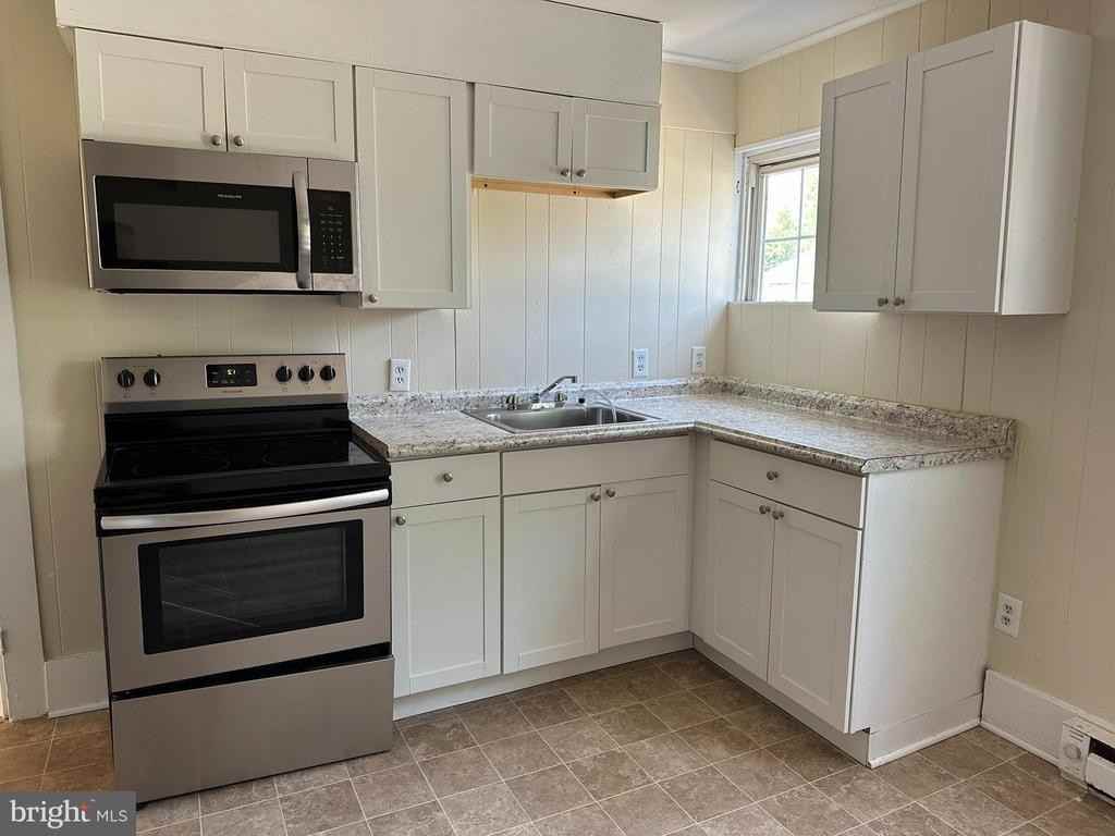 1605 Apt. Charles Street - Photo 4 of 14